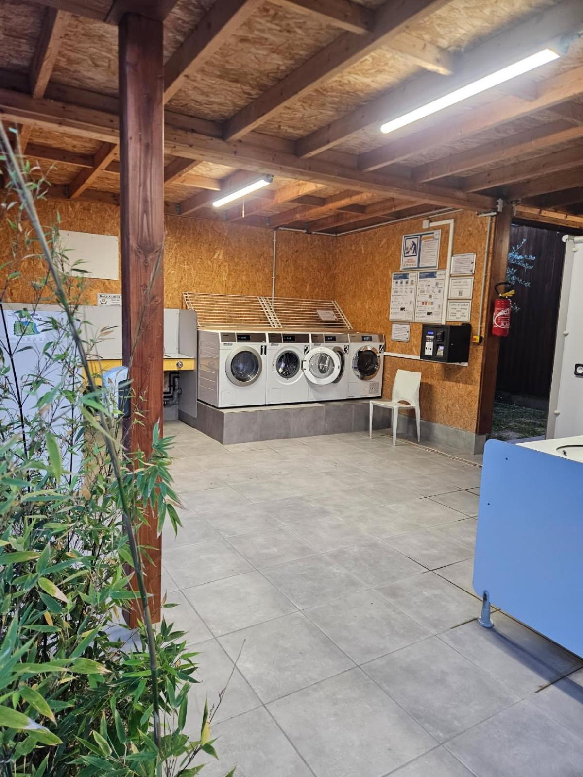 Mobil-Home 6 Personnes Cadenet Exterior photo
