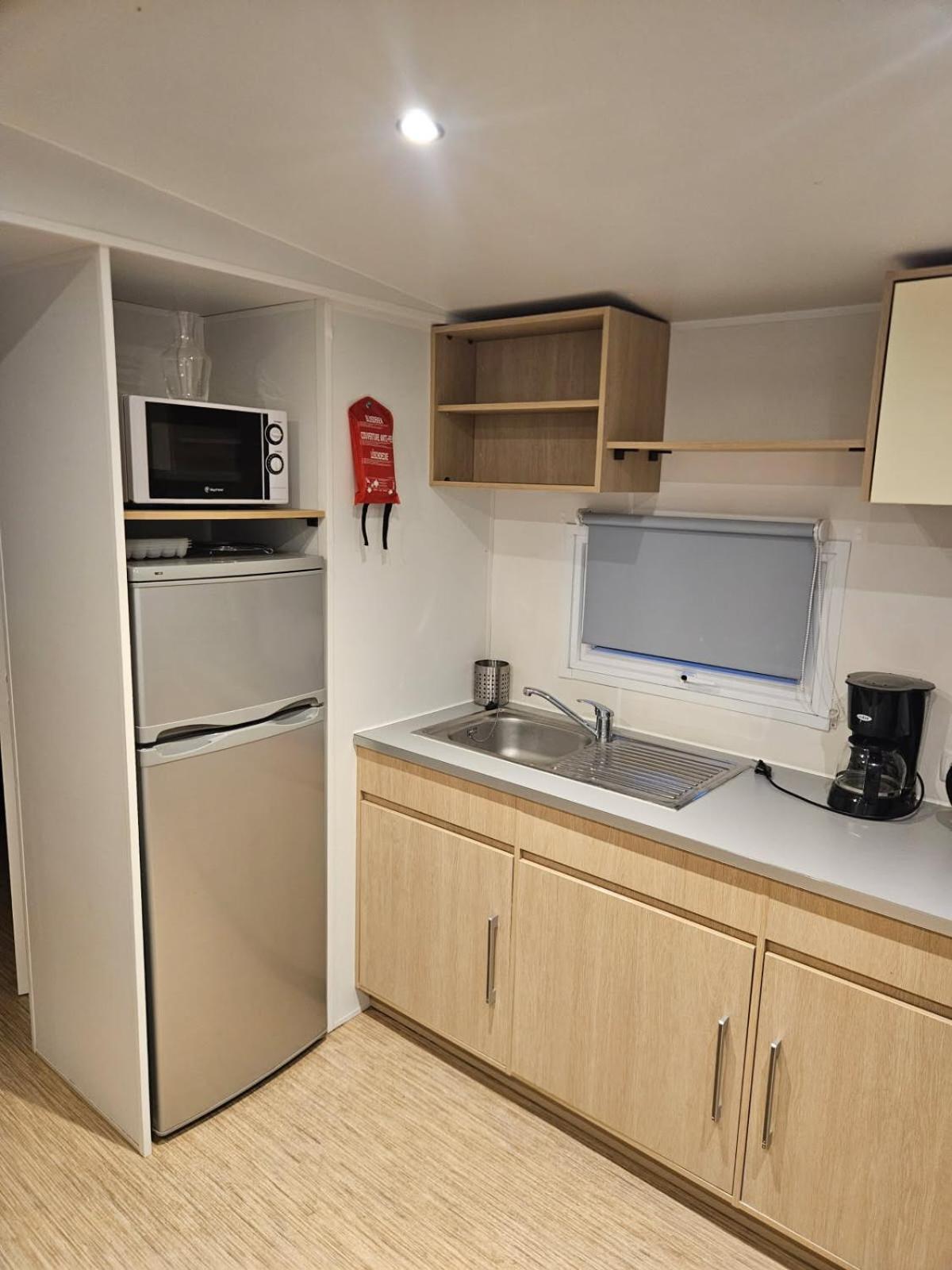 Mobil-Home 6 Personnes Cadenet Exterior photo